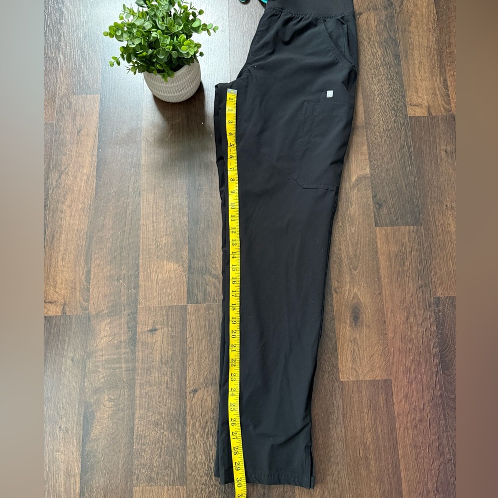Figs Lined Yola Skinny Scrub Pants - Picture 4 of 7